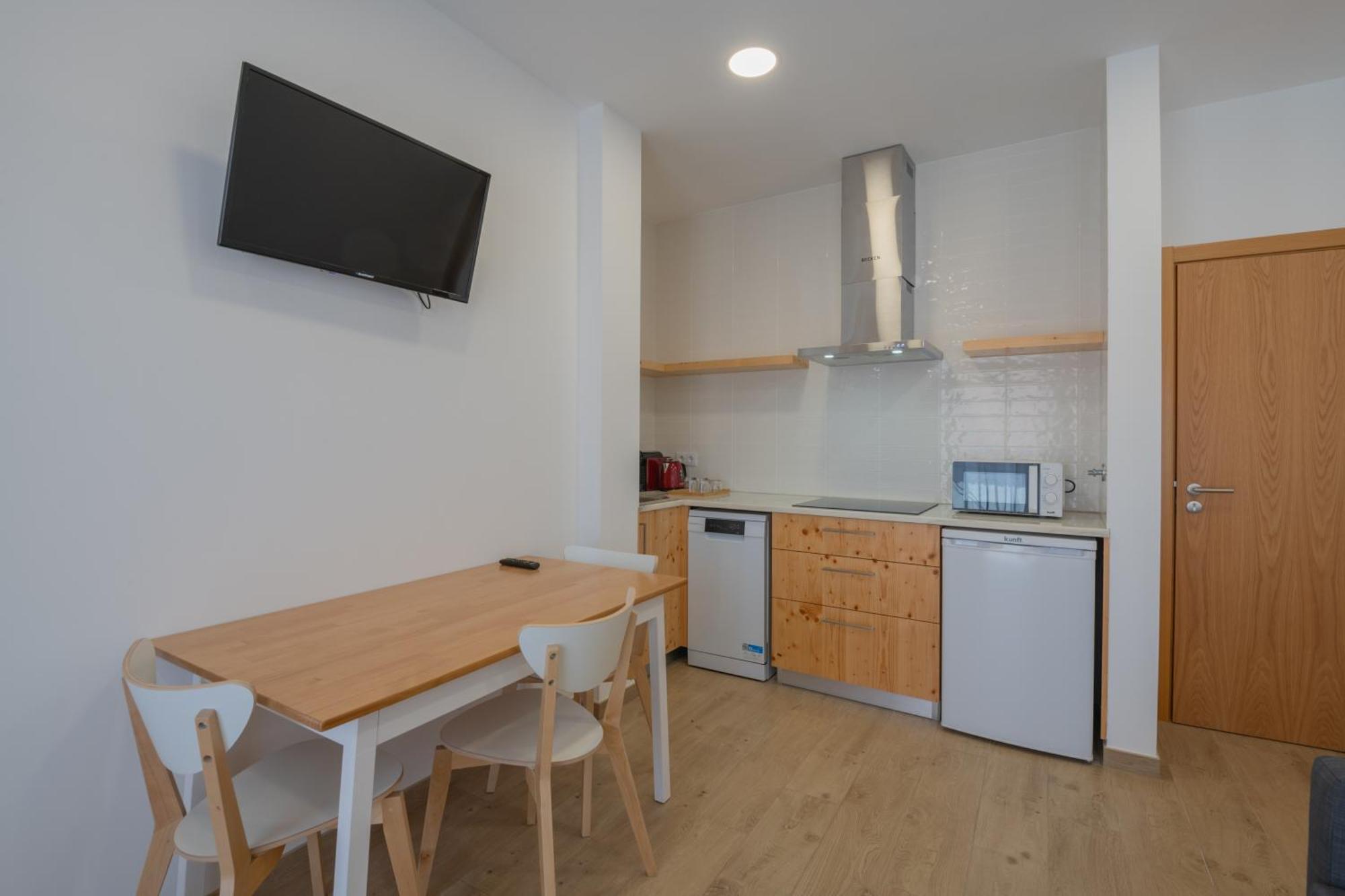 Villa Harbour Rooms & Apartments Вила Нова де Милфонтеш Екстериор снимка