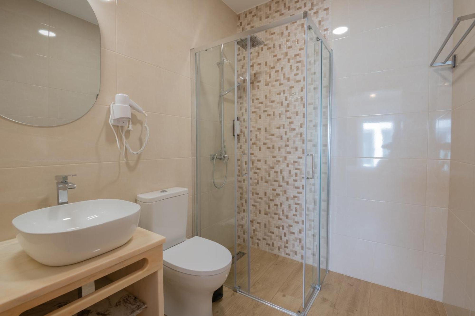 Villa Harbour Rooms & Apartments Вила Нова де Милфонтеш Екстериор снимка