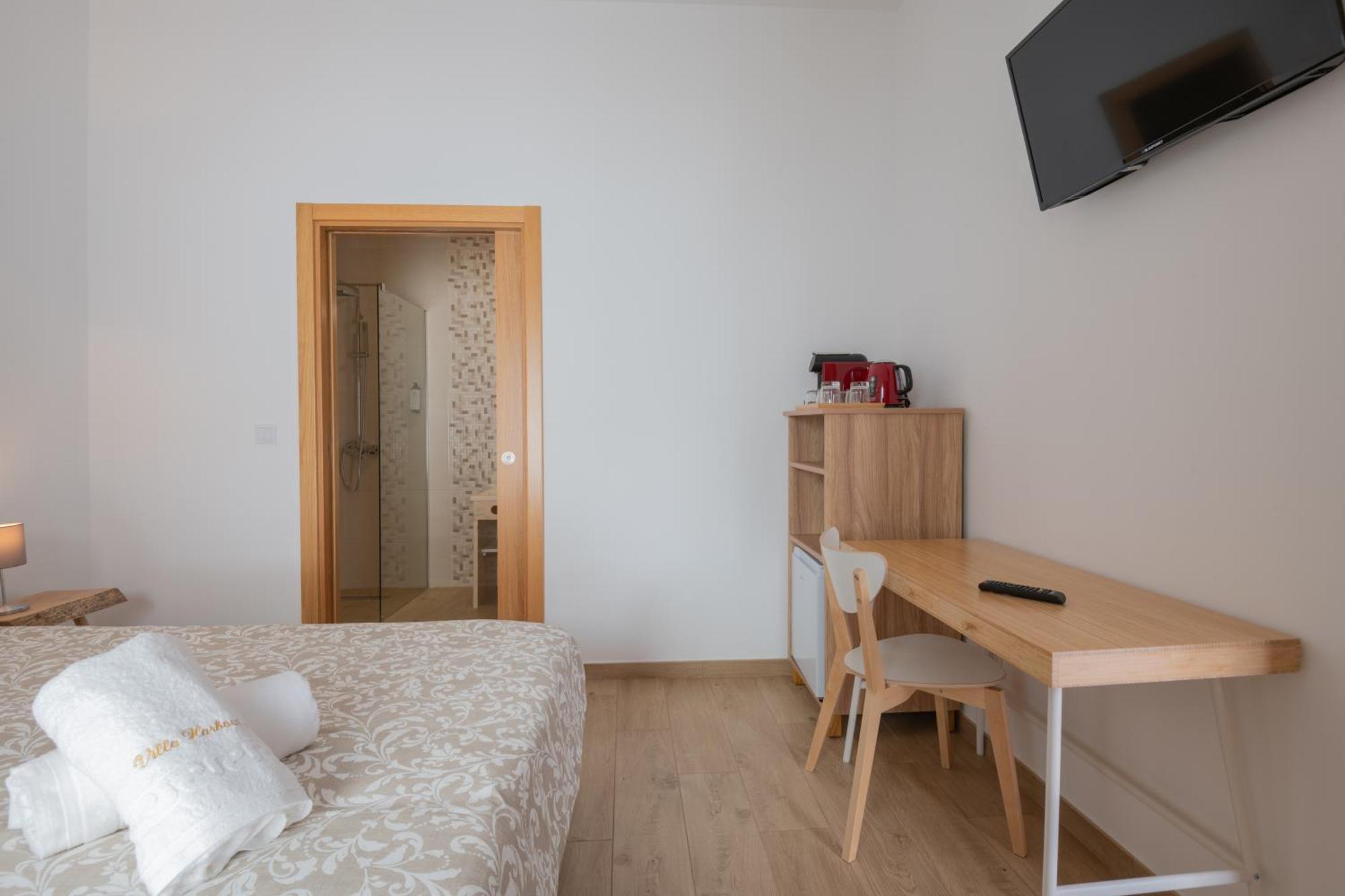 Villa Harbour Rooms & Apartments Вила Нова де Милфонтеш Екстериор снимка